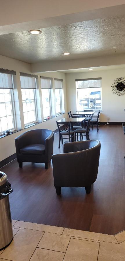Boarders Inn & Suites By Cobblestone Hotels - Broken Bow Eksteriør billede