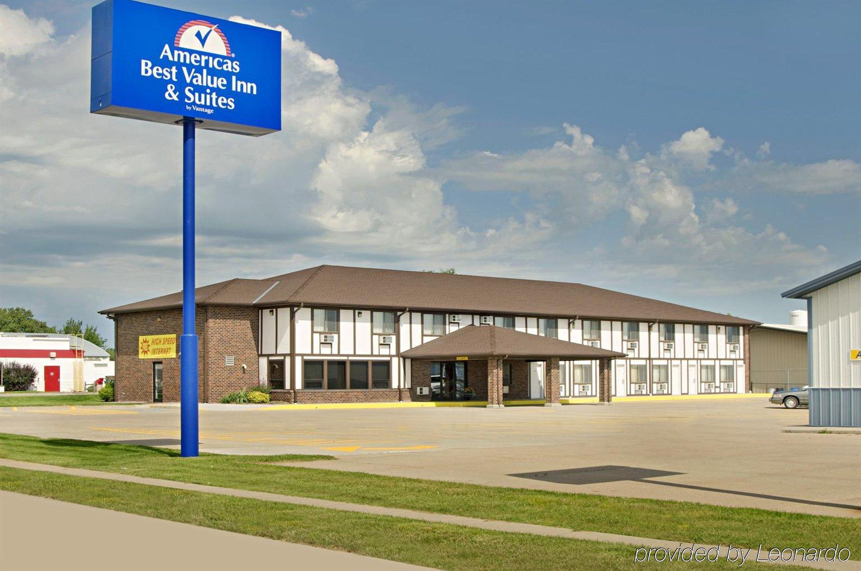 Boarders Inn & Suites By Cobblestone Hotels - Broken Bow Eksteriør billede